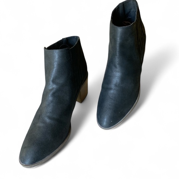 Maurices Faux Leather Black Ankle Bootie Women’s Size 11 Heel Height 2 3/4” NWOT - Picture 6 of 10